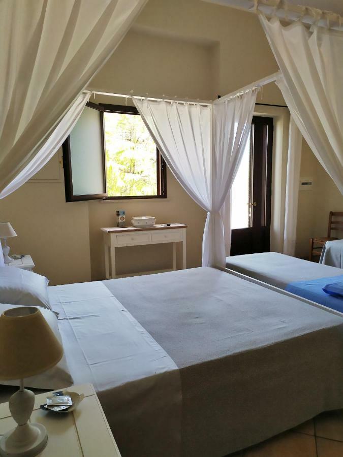 B&B Li Ccoti Cannole Exterior photo