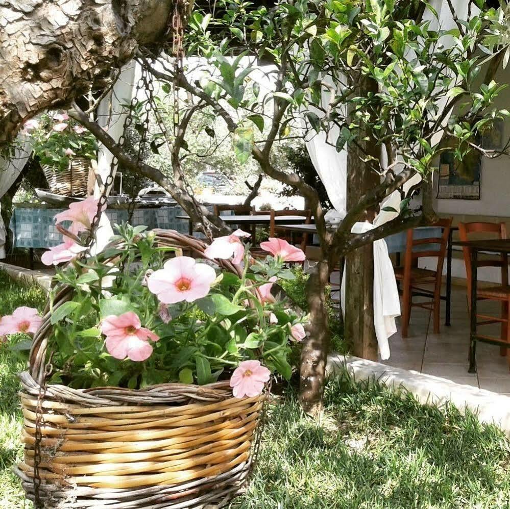 B&B Li Ccoti Cannole Exterior photo